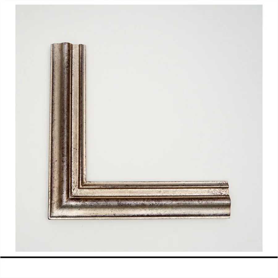 Closed Corner Aged Silver